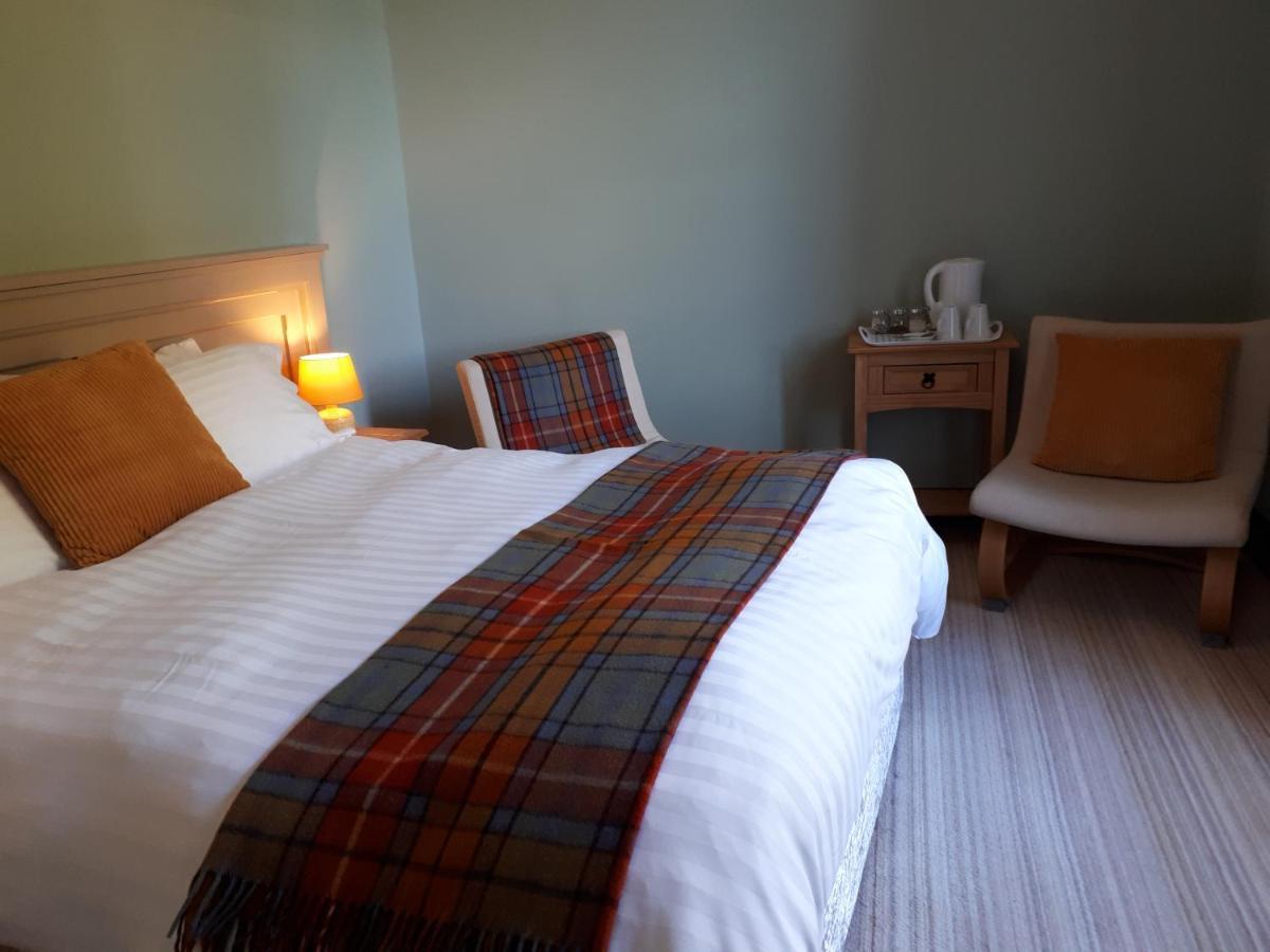 Corsewall Arms Guest House สแตรนราร์ ภายนอก รูปภาพ