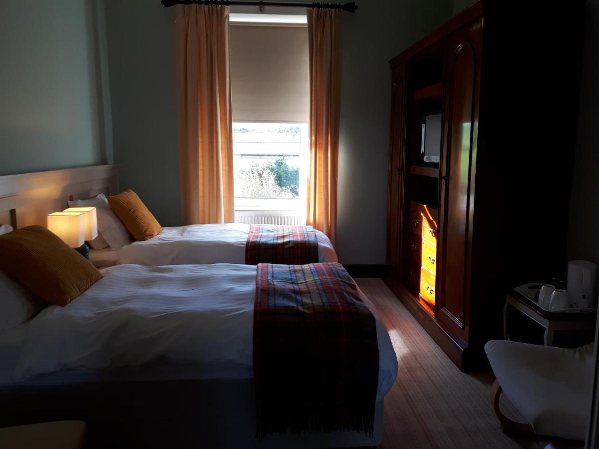 Corsewall Arms Guest House สแตรนราร์ ภายนอก รูปภาพ
